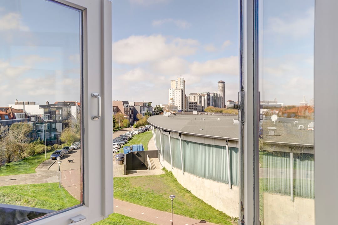 Foto 26 van Coosje Buskenstraat 49-A