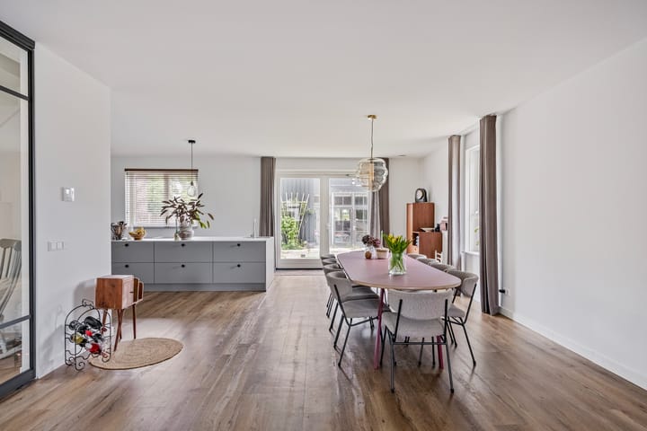 Foto 21 van Bredestraat-Zuid 49-A