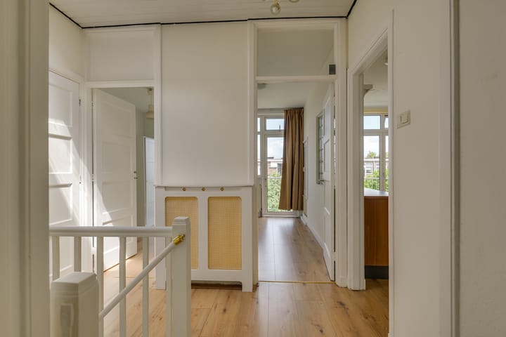 Foto 14 van van Arembergelaan 25