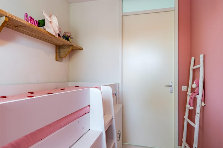 Foto 28 van Admiraal de Ruyterlaan 24-A