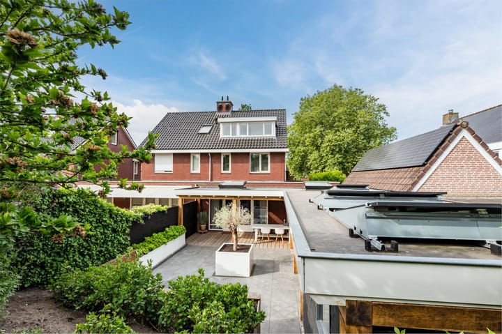 Foto 50 van Admiraal de Ruyterlaan 24-A