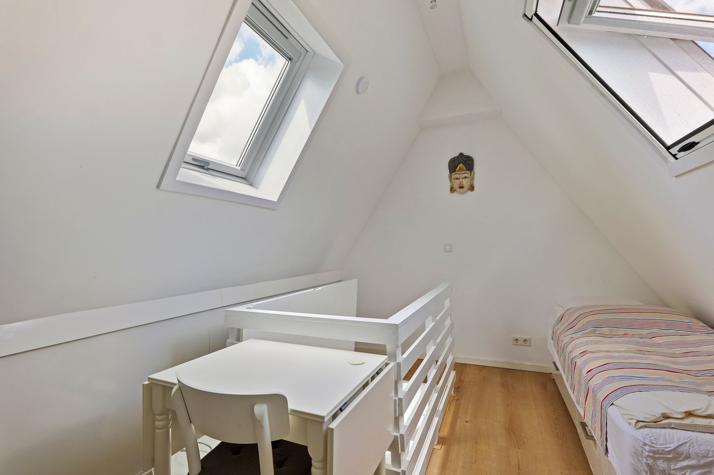 Photo 19 of Wognumerstraat 44