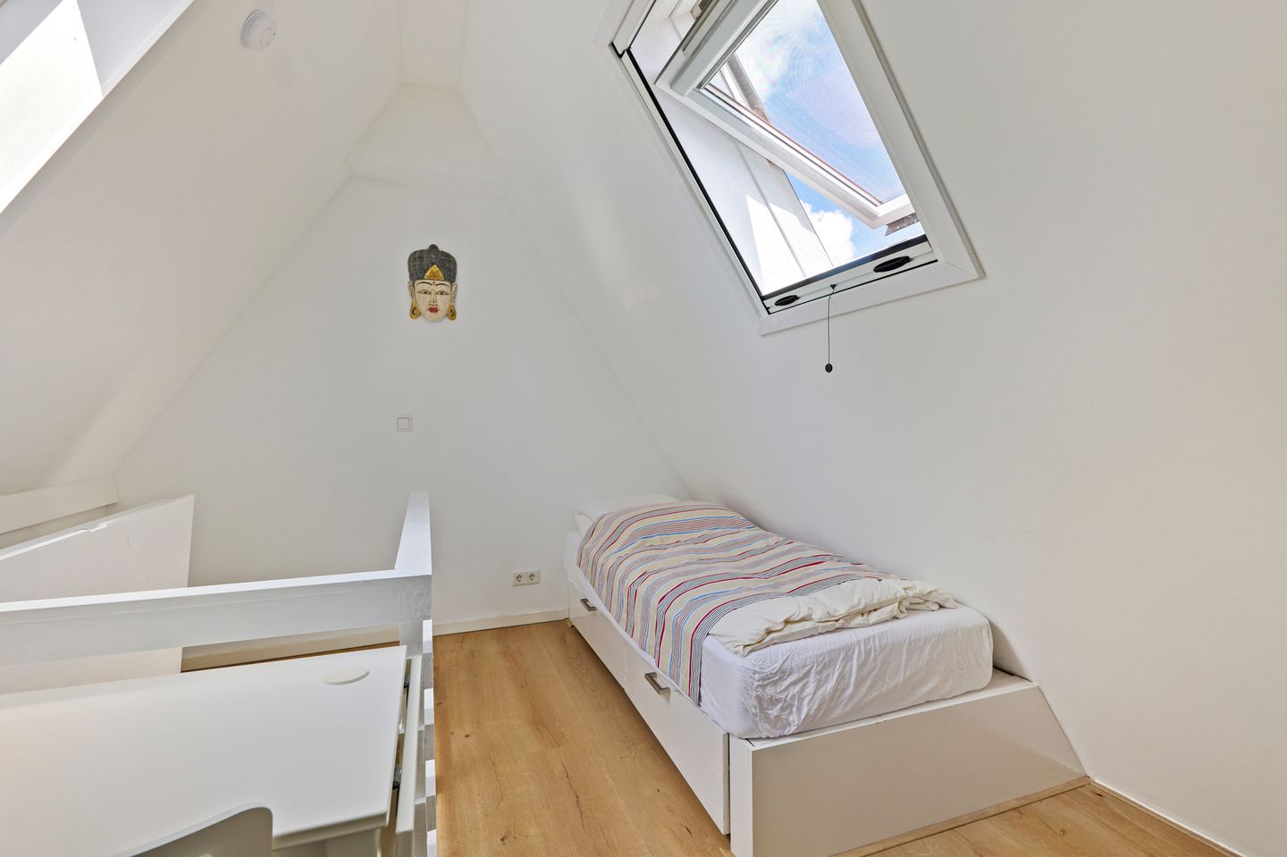 Photo 20 of Wognumerstraat 44