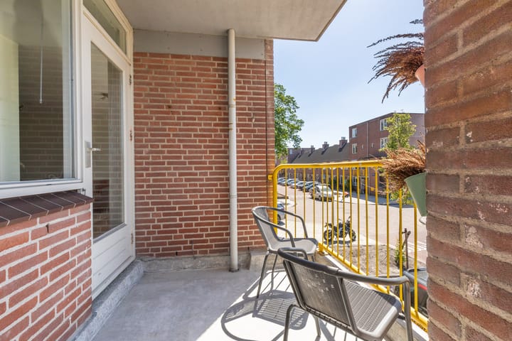 Foto 16 van M. Gandhilaan 61