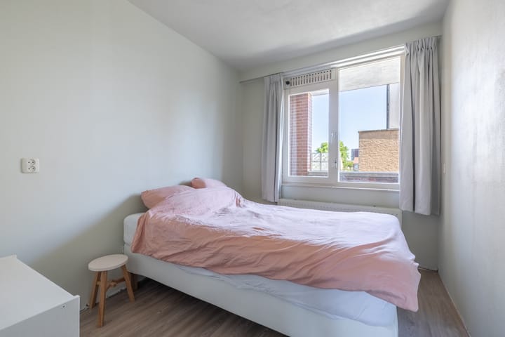 Foto 26 van M. Gandhilaan 61