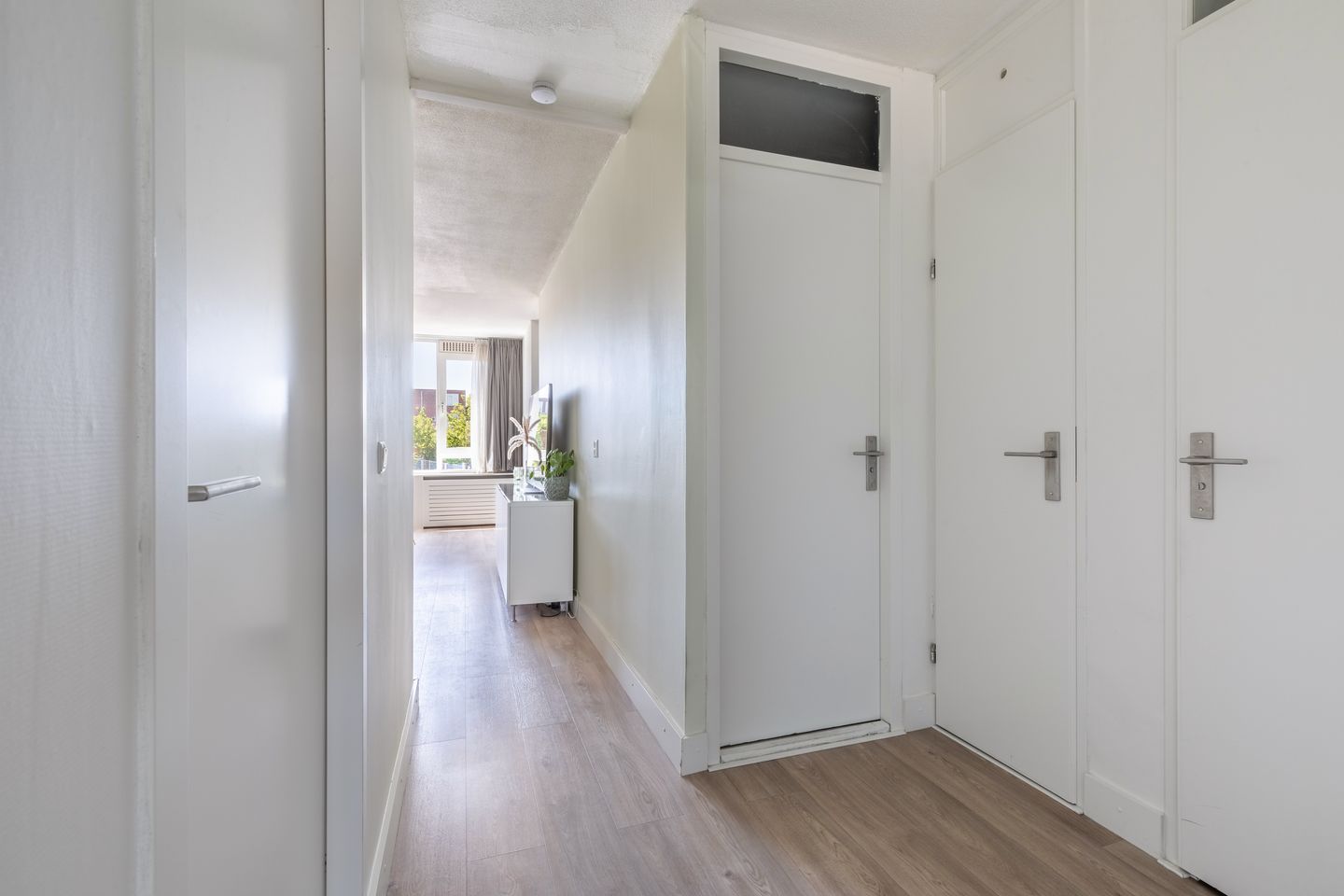 Foto 35 van M. Gandhilaan 61