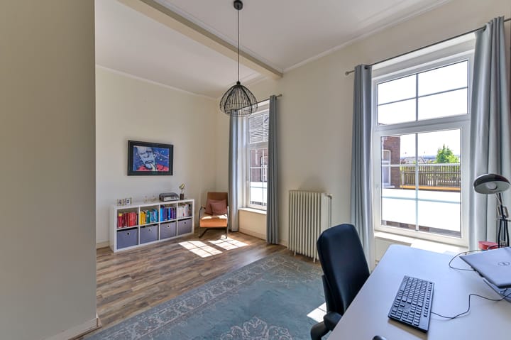 Foto 46 van Dokter Leursstraat 18