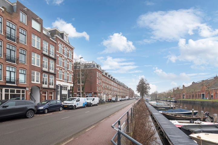 Photo 15 of Haarlemmerweg 127-2