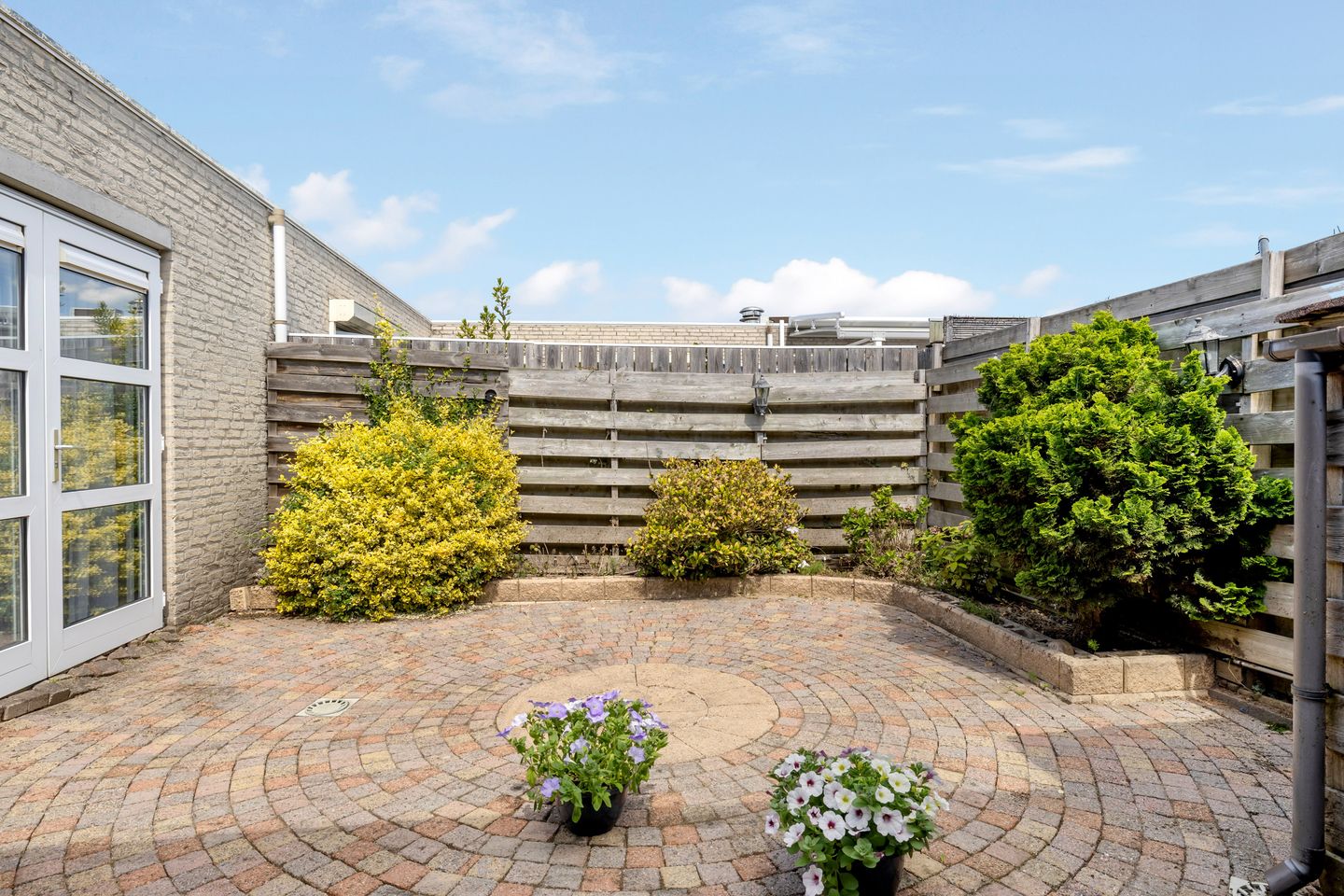 Photo 4 of Conrad Busken Huethove 9