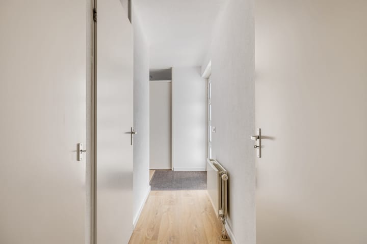 Foto 12 van Conrad Busken Huethove 9