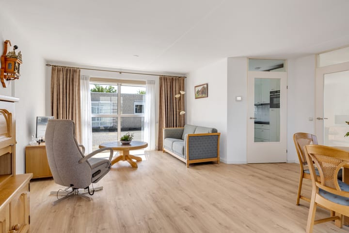 Foto 14 van Conrad Busken Huethove 9