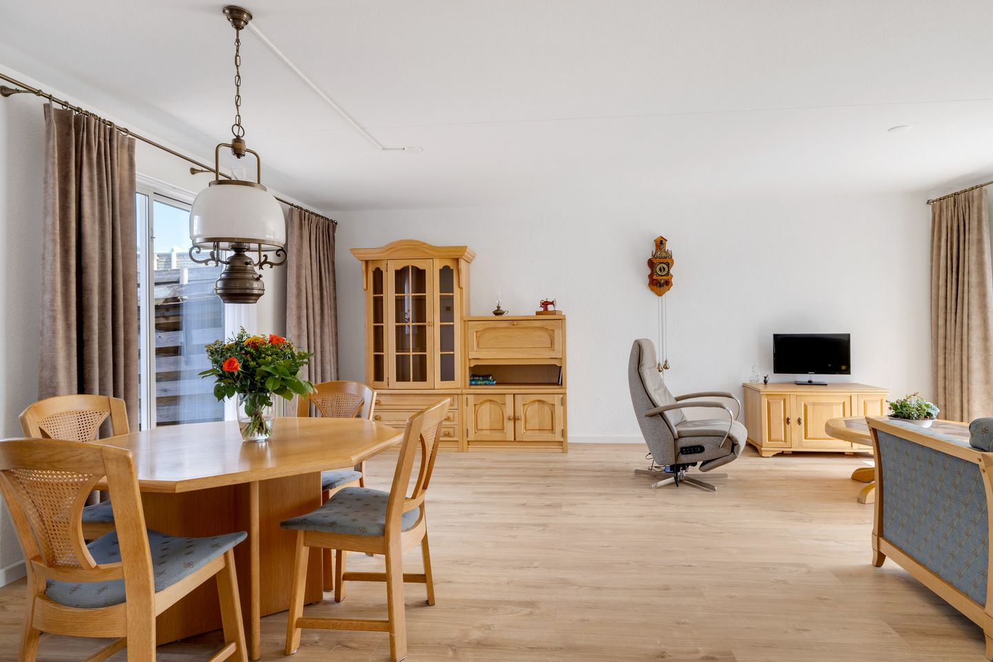 Photo 19 of Conrad Busken Huethove 9