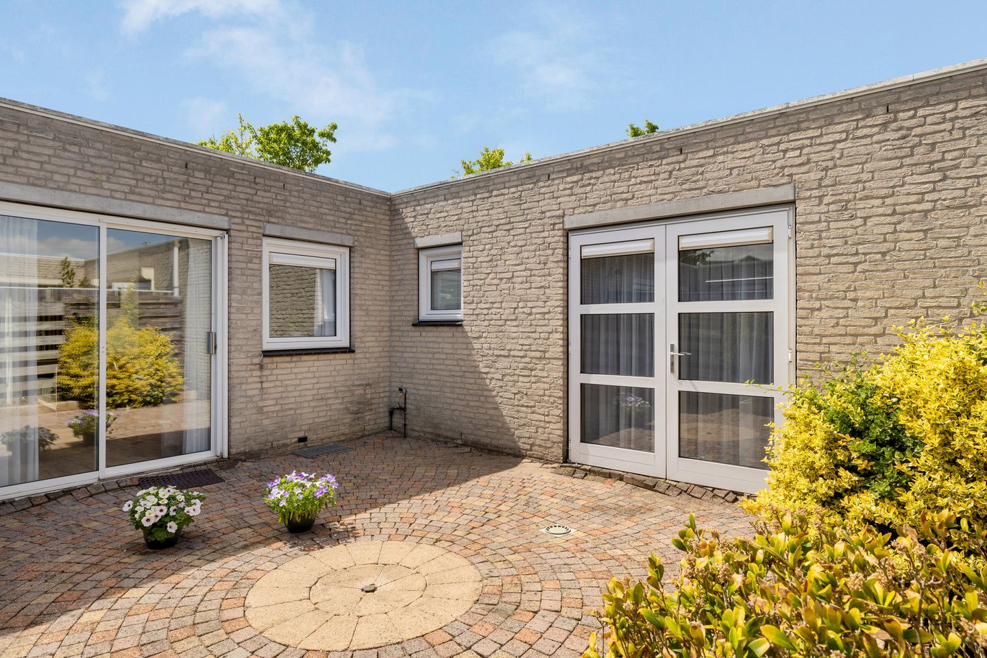 Photo 35 of Conrad Busken Huethove 9