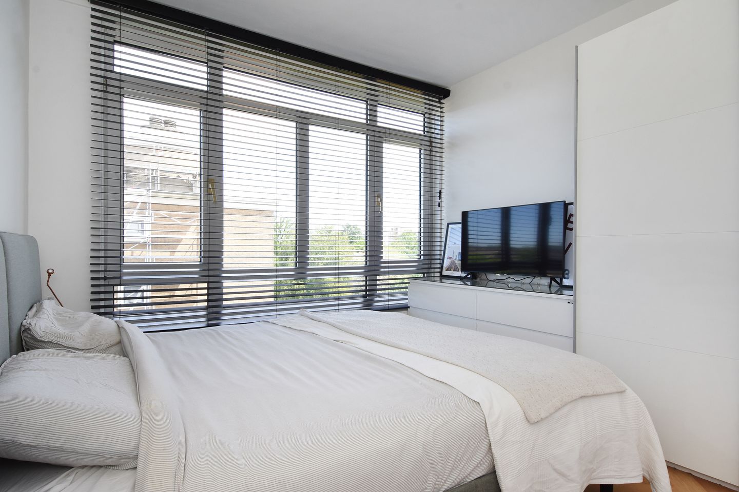 Foto 25 van Goudenregenstraat 325