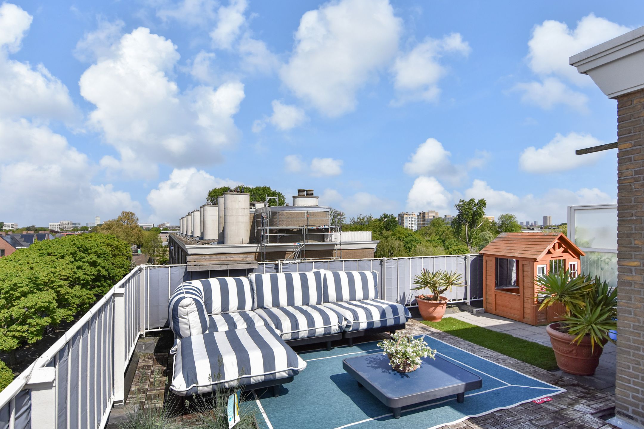 Foto 45 van Goudenregenstraat 325