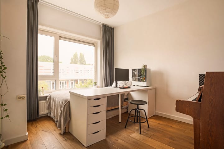 Foto 20 van Rutherfordstraat 4-2