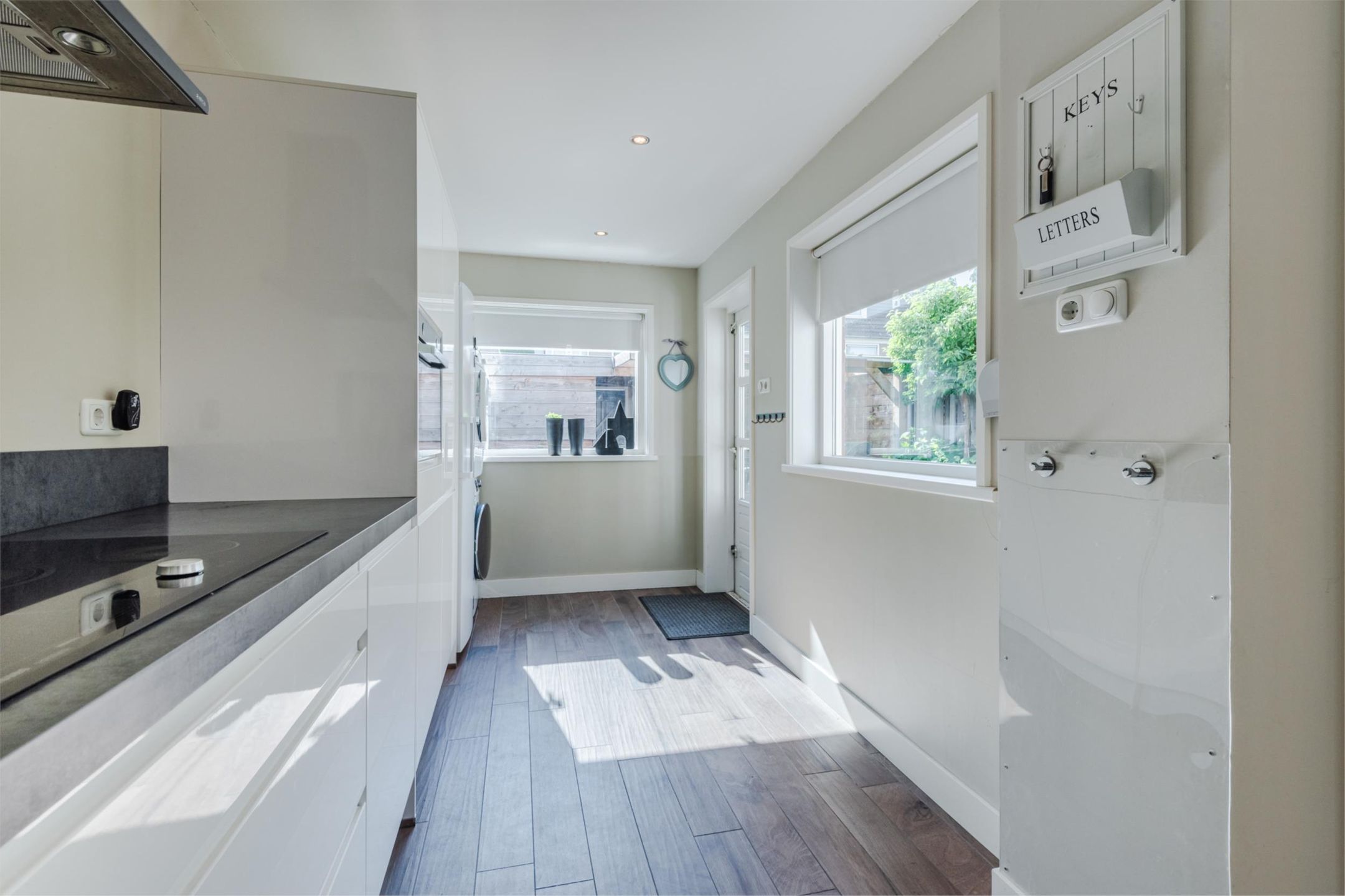 Foto 12 van Troelstrastraat 57