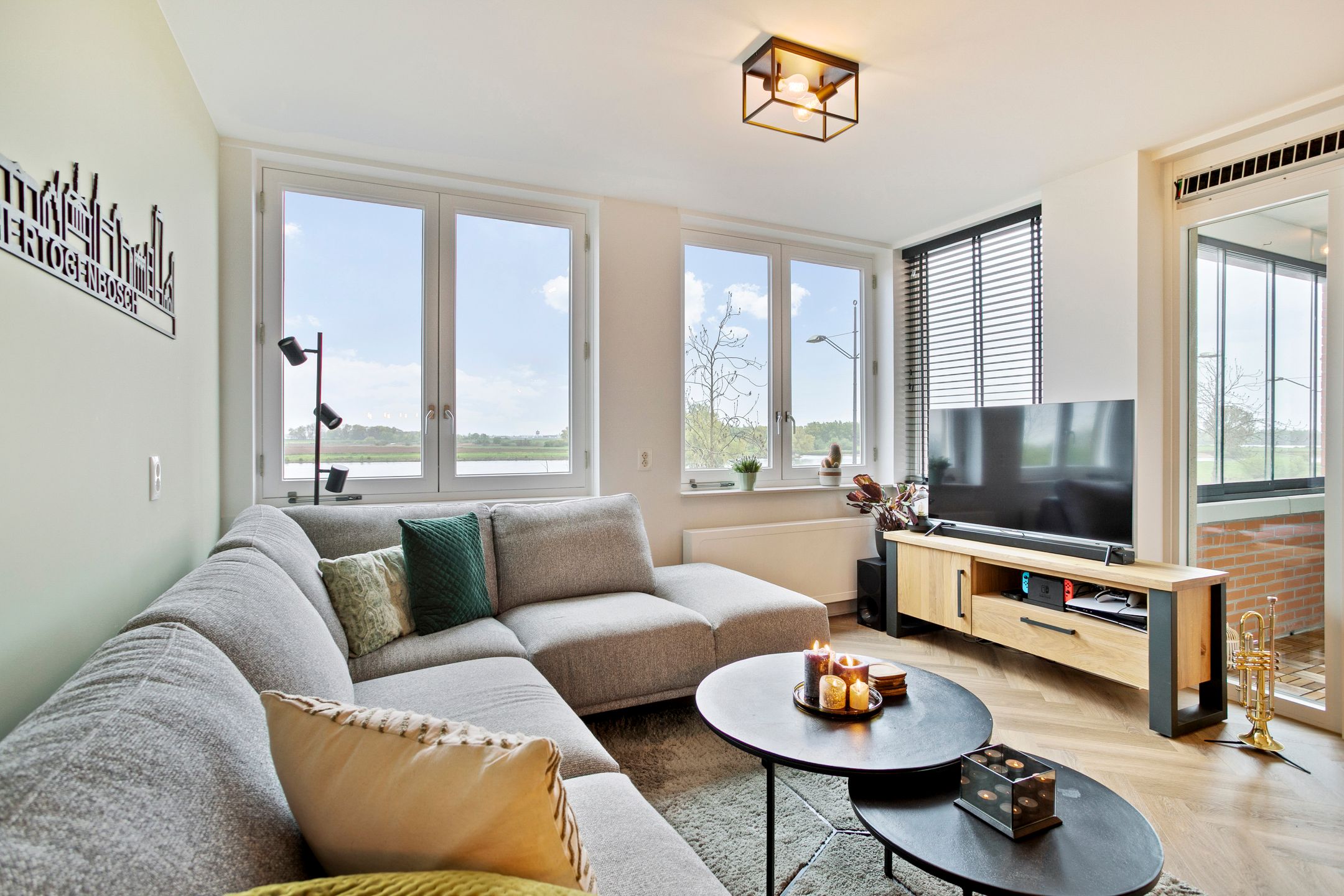 Photo 3 of Maasboulevard 231