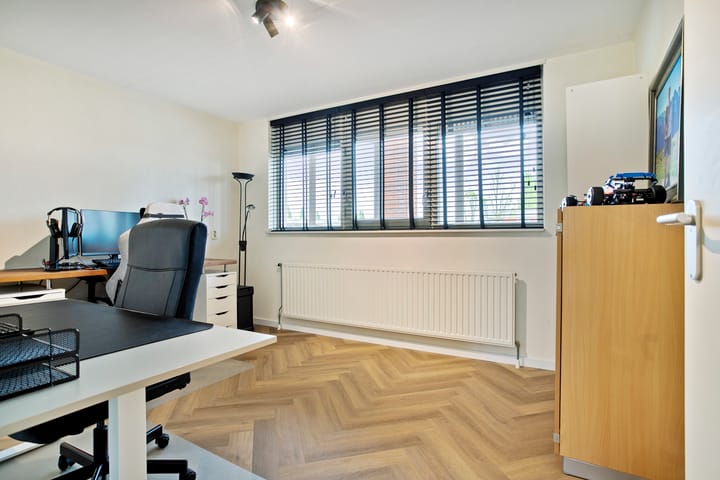 Photo 18 of Maasboulevard 231