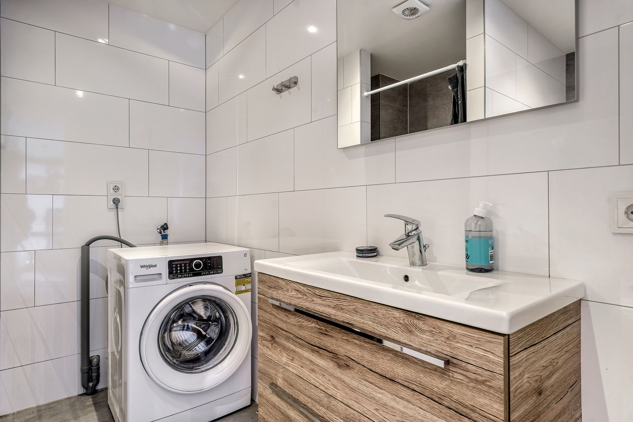 Photo 21 of Hoorneslaan 379