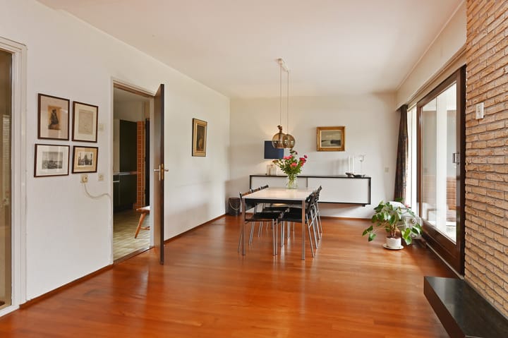 Foto 17 van Zweersstraat 8