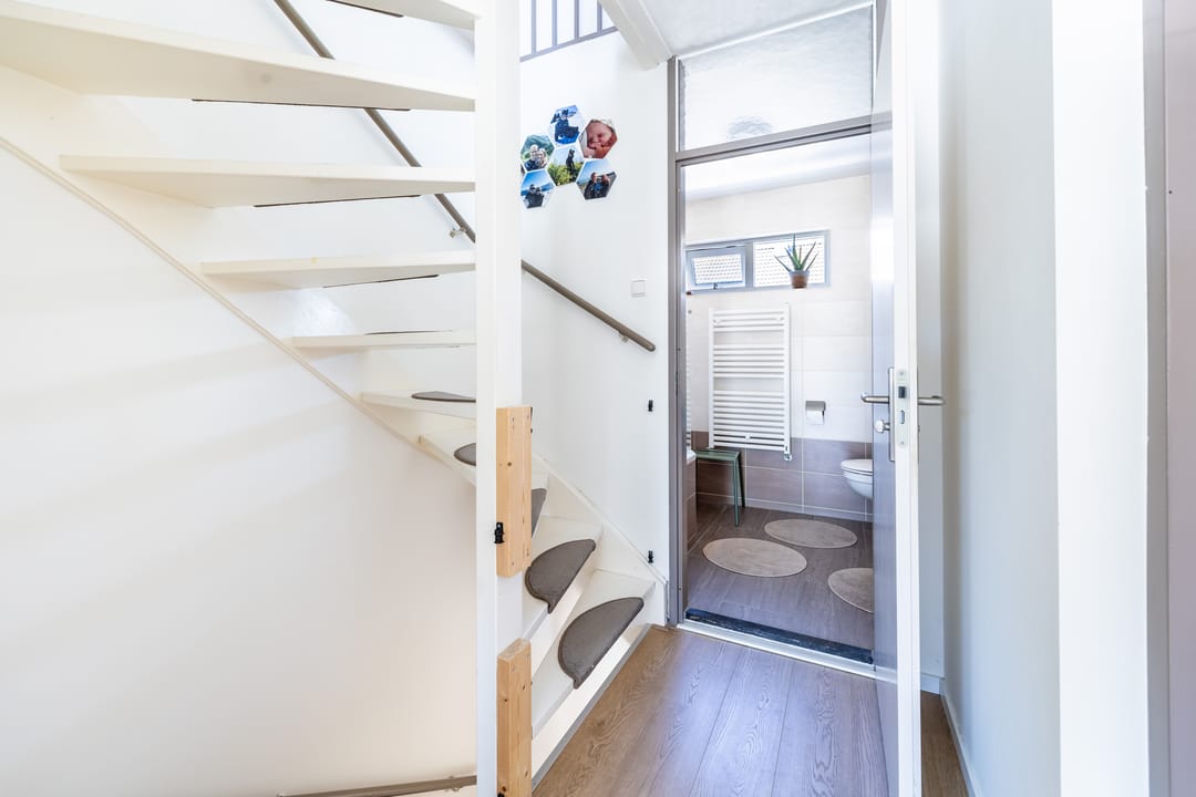 Foto 13 van van Merodestraat 12