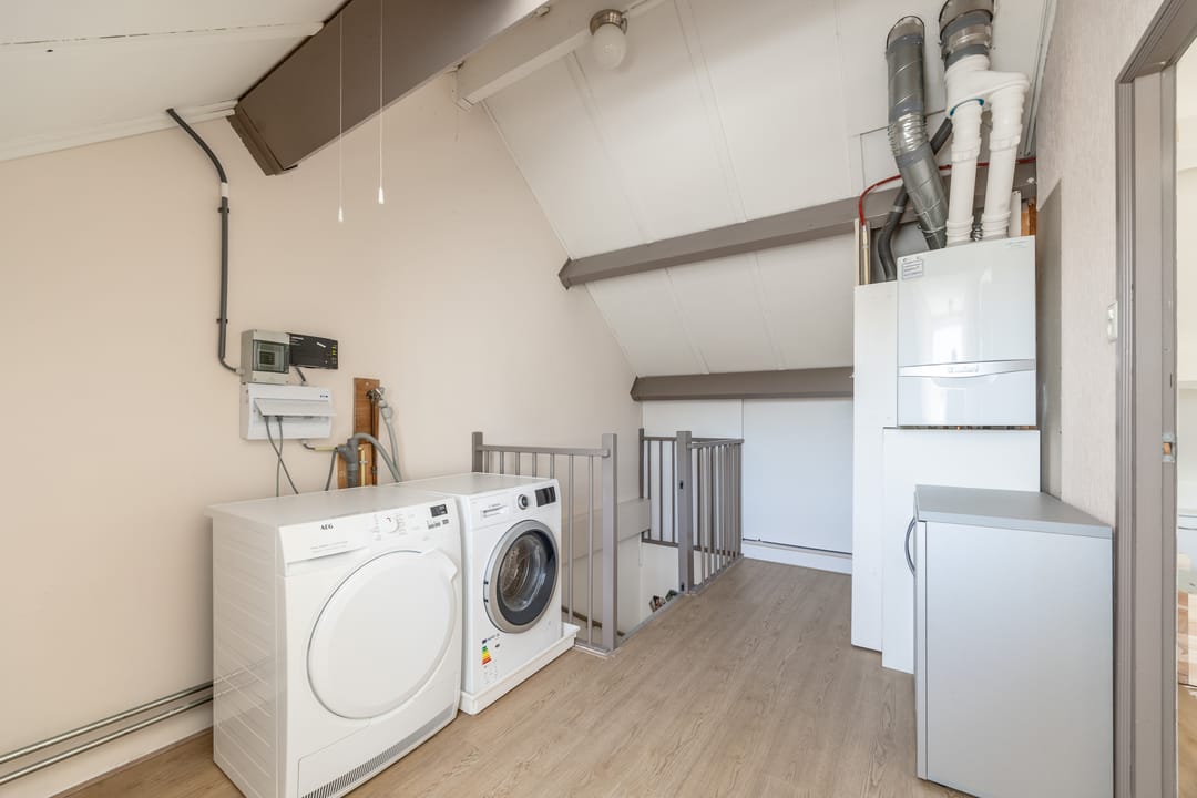 Foto 22 van van Merodestraat 12