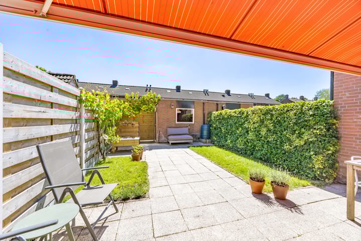 Foto 26 van van Merodestraat 12