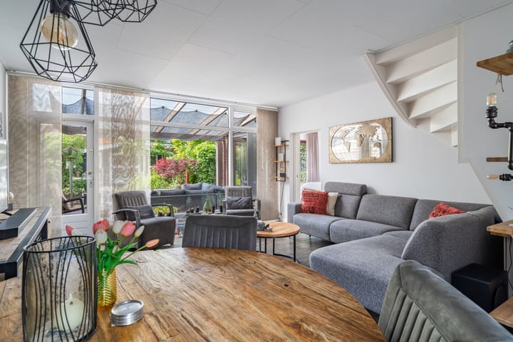 Foto 2 van F.C. Dondersstraat 25