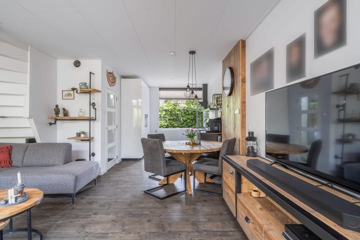 Photo 17 of F.C. Dondersstraat 25