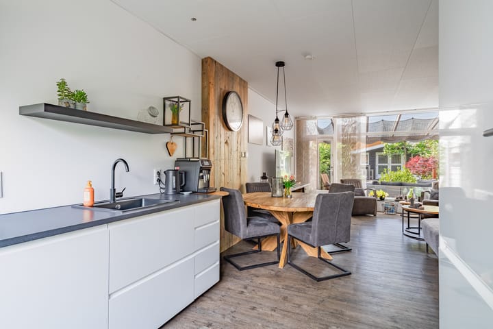 Photo 20 of F.C. Dondersstraat 25