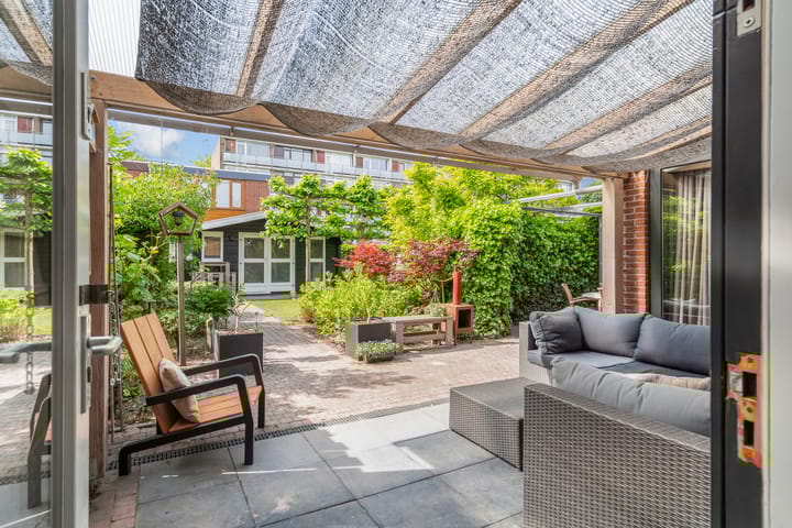 Photo 28 of F.C. Dondersstraat 25