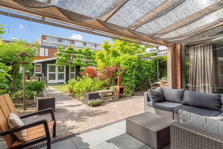 Photo 29 of F.C. Dondersstraat 25