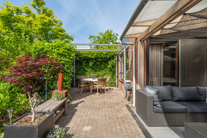 Photo 31 of F.C. Dondersstraat 25