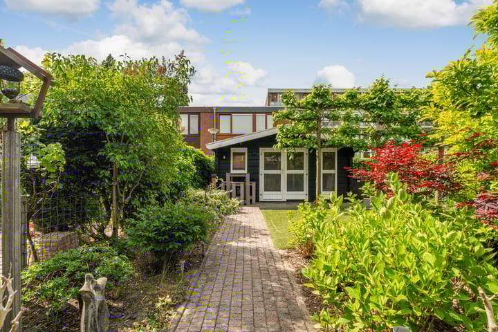 Photo 35 of F.C. Dondersstraat 25