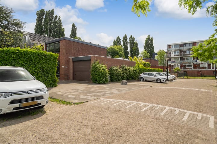 Photo 57 of F.C. Dondersstraat 25