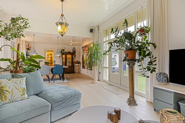 Foto 9 van Burg Thijssenstraat 26