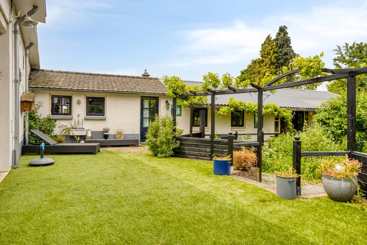 Foto 55 van Burg Thijssenstraat 26