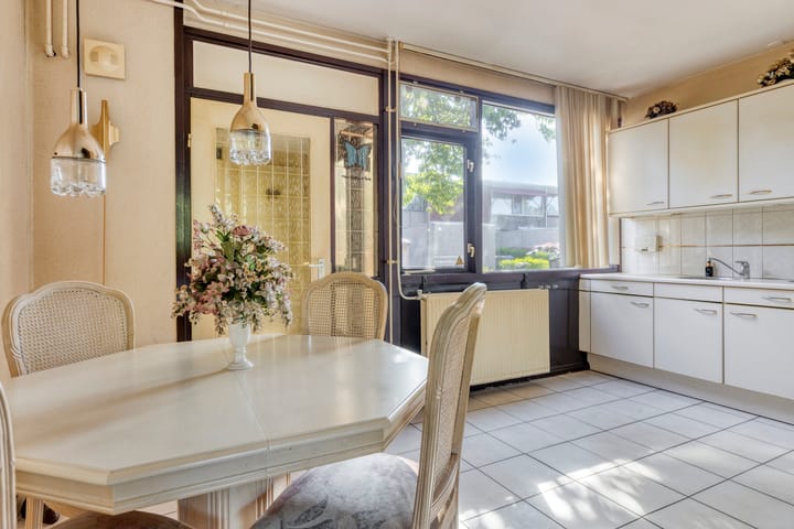 Foto 5 van Driedistel 11