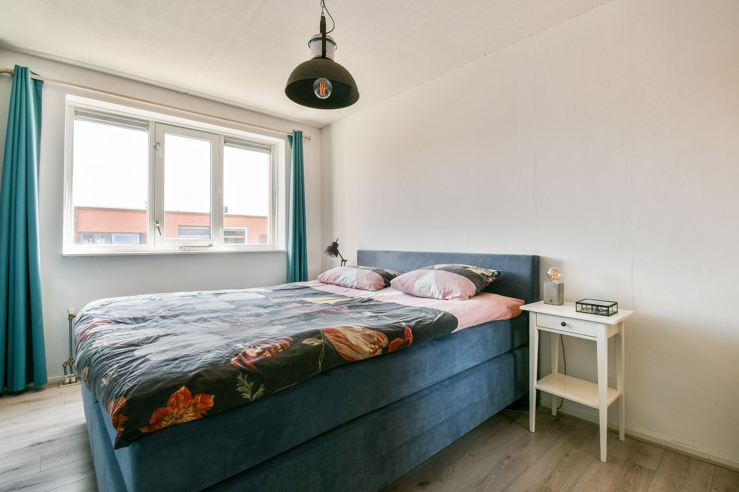 Photo 10 of Scharlakenstraat 27