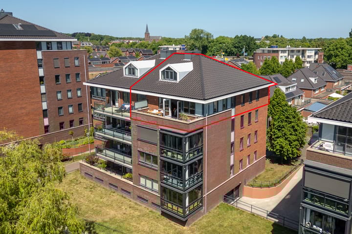 Foto 3 van Burgemeester Van den Helmlaan 85