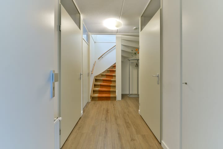 Foto 8 van Burgemeester Van den Helmlaan 85