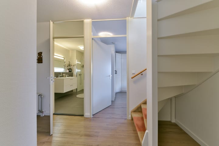 Foto 35 van Burgemeester Van den Helmlaan 85