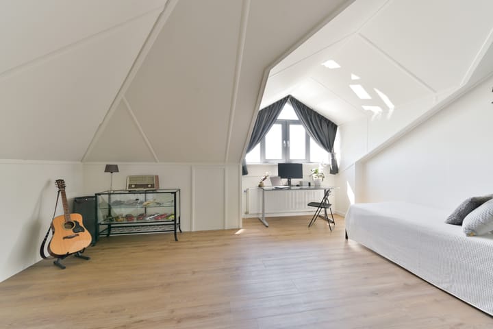 Foto 46 van Burgemeester Van den Helmlaan 85