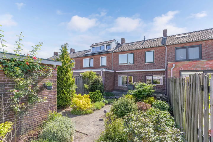 Foto 15 van Omroeplaan 20