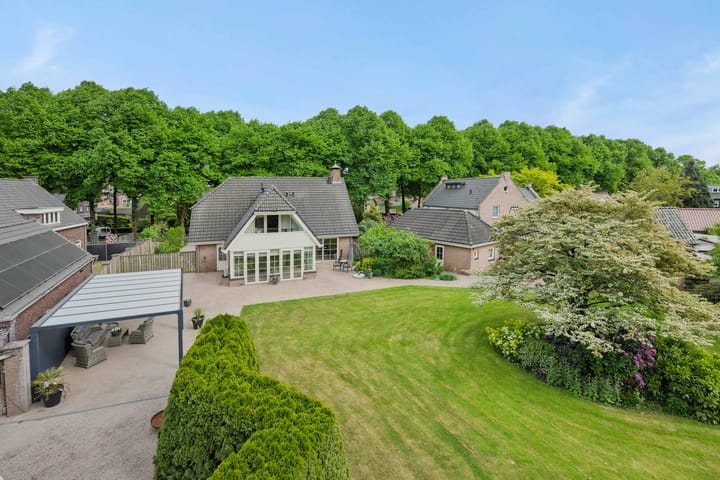 Foto 2 van Van Coothstraat 5