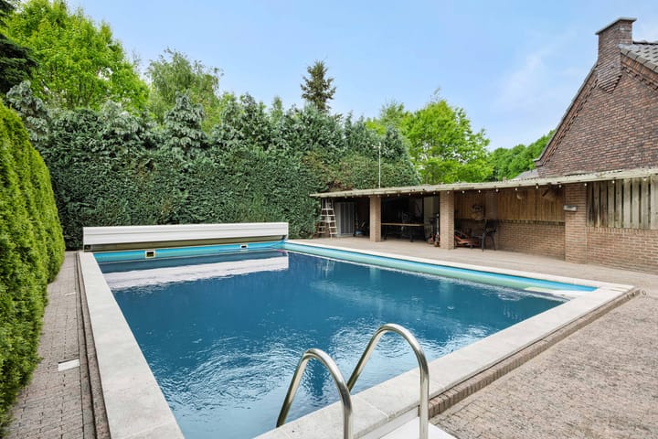 Foto 10 van Van Coothstraat 5