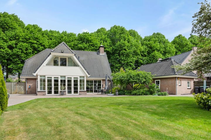 Foto 6 van Van Coothstraat 5