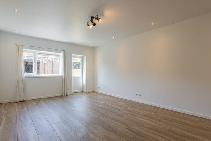 Foto 8 van Karperstraat 118