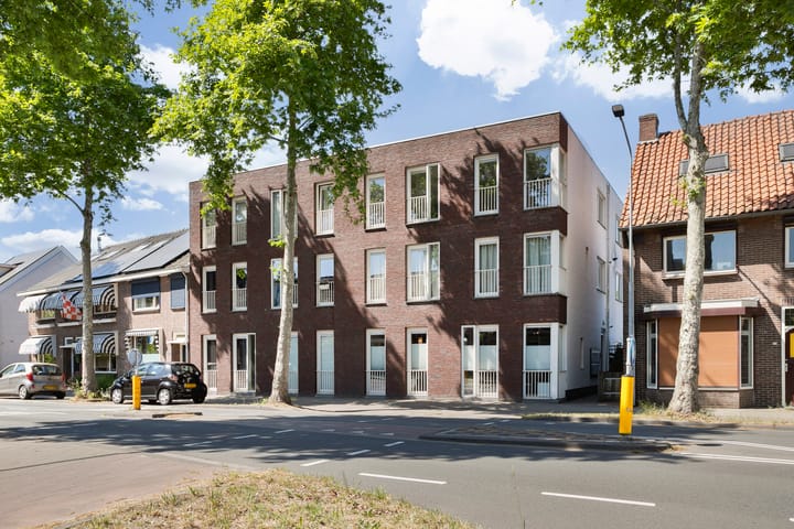 Foto 1 van Hintham 66